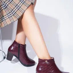 TRYME Women Stylish Trending Round-Toe Block-Heeled Regular Boots-image-18
