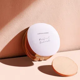 CUFFS N LASHES SPF 15 Perfect Finish Pressed Powder Compact 16g - Mocha 09-4