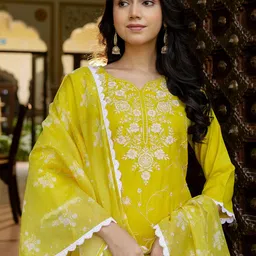 SANISA Women Floral Embroidered Regular Kurta with Trousers & With Dupatta-picture-20