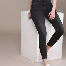 Nautica Women Skinny Fit Light Fade Stretchable Jeans-picture-14