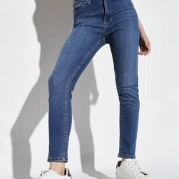 SHOWOFF Women Comfort Slim Fit Light Fade Stretchable Jeans-picture-45