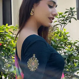 Bindigasm's Advi Embroidered Short Sleeves Stretchable Saree Blouse-picture-45