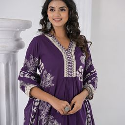 Varanga Women Printed Regular Thread Work Pure Cotton Kurta with Trousers & With Dupatta-21