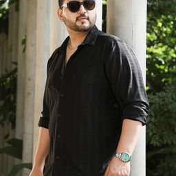 Instafab Plus Men Comfort Fit Textured Spread Collar Casual Shirt-picture-13