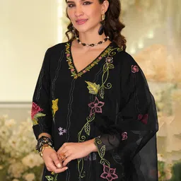 Indo Era Floral Embroidered Thread Work Straight Kurta With Trousers And Dupatta-image-48
