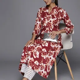 Varanga Floral Printed Mandarin Collar Crepe Kurta-image-67