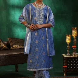Libas Women Leheriya Regular Sequinned Kurta with Trousers & With Dupatta image 4