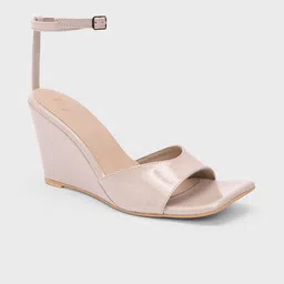 20Dresses Nude-Coloured Square Toe Wedge Heels With Buckles-45