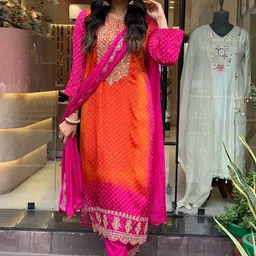 GoSriKi Ethnic Motifs Printed Sequinned Kurta with Trousers & Dupatta image 3