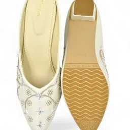 SHRIVAS BY ARCHITA MEHTA Embellished Round Toe Block Heeled Mules image 5