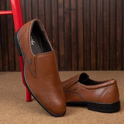 One8 Select by Virat Kohli Men Leather Slip-on Shoes-14