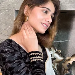 Bindigasm's Advi Self Design Stretchable Saree Blouse-image-85