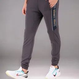 AKTIO Men Mesh-block Tapered Fit Lightweight Joggers-image-2