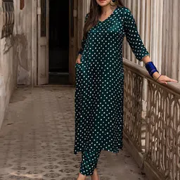 GoSriKi Women Bandhani Printed Regular Kurta with Trousers-10