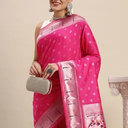 Royal Rajgharana Saree Pink & Silver Floral Zari Silk Blend Celebrity Paithani Sarees-picture-7