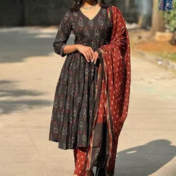 KALINI Selection Of 2 Ethnic Motifs Printed Anarkali Kurta With Trouser And Dupatta-6