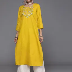 Varanga Women Yellow Pure Cotton Yoke Design Kurta-14