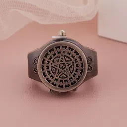 GC Jewelery Women Star & Heart Rotating Analogue Ring Watch-image-45
