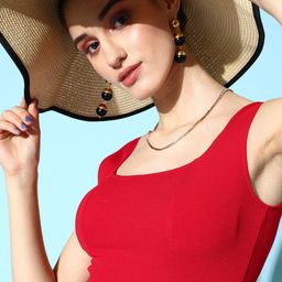 Veni Vidi Vici Women Red Square Neck Fitted Crop Top-image-24