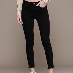MANGO Women Skinny Fit Stretchable Cropped Jeans-image-45