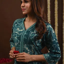 Rimeline Floral Printed V-Neck Straight Kurta-picture-52