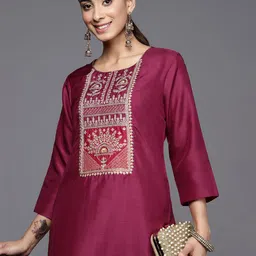 Varanga Ethnic Motifs Yoke Design Thread Work Silk Kurta-picture-14