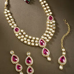 Peora Gold-Plated Kundan-Studded Jewellery Set-16