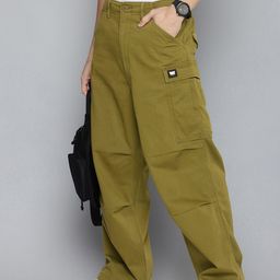 Levis Men Loose Fit Cargo Chinos Trousers-image-29