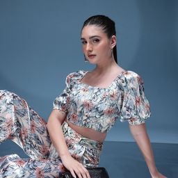 bebe Dose of Vitamin Tropical Print Puff Sleeves Crop Satin Party Top with Flared Trousers-picture-10