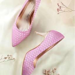 House of Pataudi Lavender & Gold-Toned Paisley Design Ethnic Pumps-picture-13