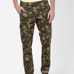 t-base Men Olive Green Camouflage Printed Slim Fit Cargos Cotton Trousers-image-8