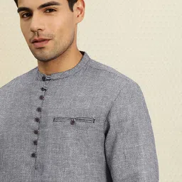 House of Pataudi Men Navy Blue & White Woven Design Straight Kurta-image-51