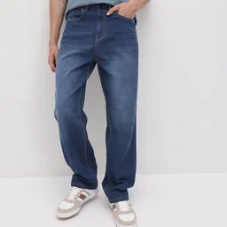 The Roadster Life Co. Men Relaxed Fit Mid-Rise Stretchable Jeans-picture-16