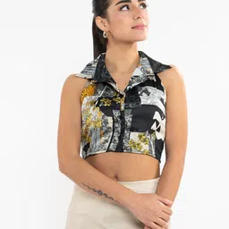 Stylecast X Hersheinbox Printed Smocked Back Shirt Style Crop Top-image-1