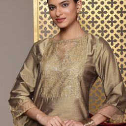 House of Pataudi Embroidered Regular Sequinned Jashn Kurta with Palazzos-6