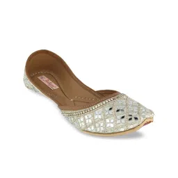 Fulkari Women White & Silver-Toned Embellished Leather Mojaris-image-86