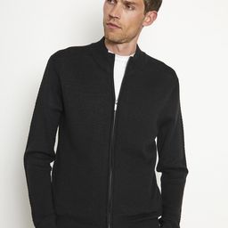 Bruun & Stengade Open Knit Self Design Mock Collar Ribbed Acrylic Woollen Cardigan-picture-15