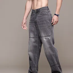 Roadster Men Cotton Loose Fit Light Fade Jeans-image-35