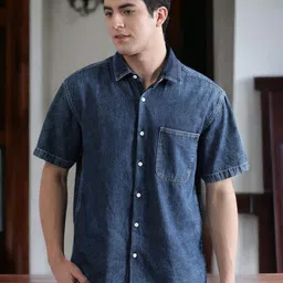 Bene Kleed Men Spread Collar Boxy Denim Shirt With Contrast Stitch-image-72