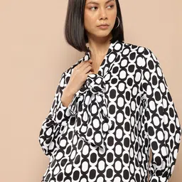 her by invictus Top Geometric Print Monochrome Top-picture-1