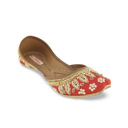 Fulkari Women Red & Gold-Toned Embellished Leather Mojaris-image-75