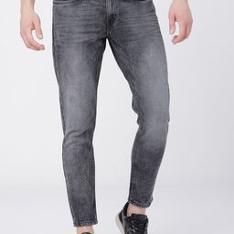HIGHLANDER Men Grey Tapered Fit Mid-Rise Clean Look Stretchable Jeans-image-45
