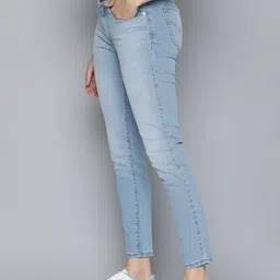 Levis 711 Skinny Light Fade Stretchable Jeans-image-21