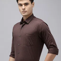 Arrow Pure Cotton Manhattan Slim Fit Checked Formal Shirt-picture-33