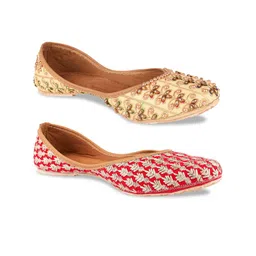 DESI COLOUR Women Multicoloured Solid Mojaris-image-49