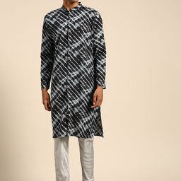 KISAH Men Black & Grey Printed Kurta with Churidar-21