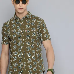 Levis Slim Fit Floral Printed Pure Cotton Casual Shirt-picture-4