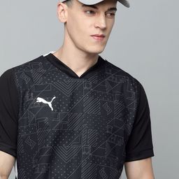 Puma Printed V-Neck Slim Fit Sustainable T-shirt-image-83