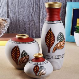 VarEesha Set of 3 Multicoloured Handcrafted Terracotta Vases-image-9