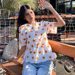 Stylecast X Hersheinbox Floral Printed Tie Ups Top-image-66